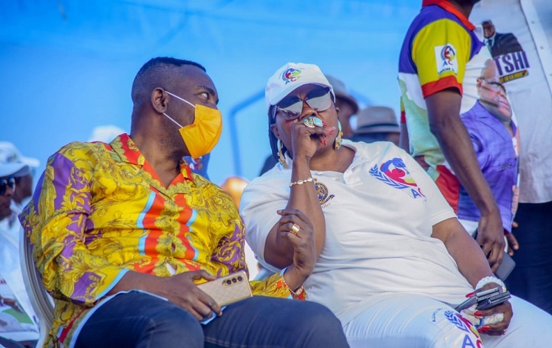 Rita Bola & Gode Mpoyi
